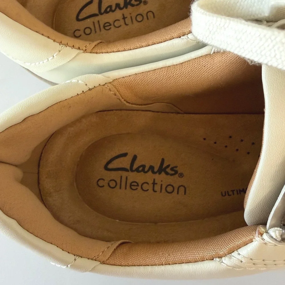 Clarks Women's Bryianne Bayla Off White Round Toe Sneakers side zipper 8 Not wrn